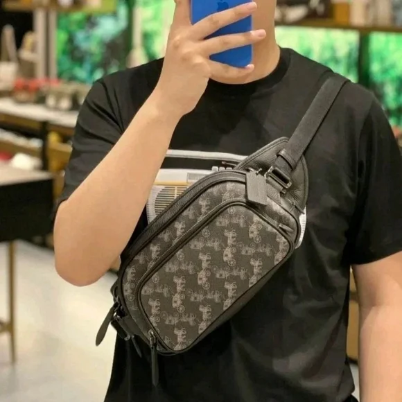 NEW COACH Hitch Belt Bag In Signature Canvas With Horse And Carriage Print $395